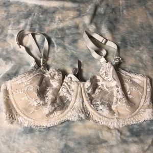 Victoria’s Secret push-up without padding unlined